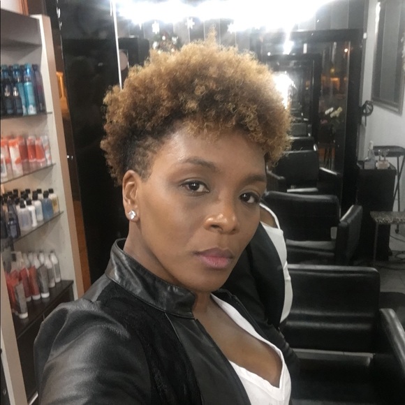 Meet your Posher, Atiya - Picture 2 of 2